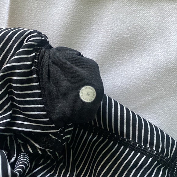 Lululemon align leggings - Picture 3 of 4